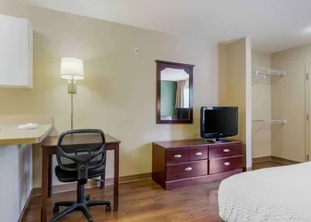 Extended Stay America Select Suites Raleigh RDU Airport hotel thumbnail 6