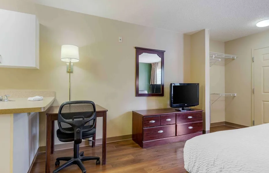 Extended Stay America Select Suites Raleigh RDU Airport hotel detail image 6