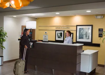 Hampton Inn & Suites Knoxville Papermill Drive hotel thumbnail 2