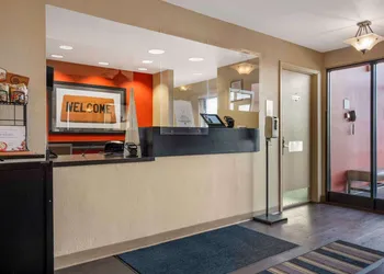 Extended Stay America Suites Pittsburgh Airport hotel thumbnail 2