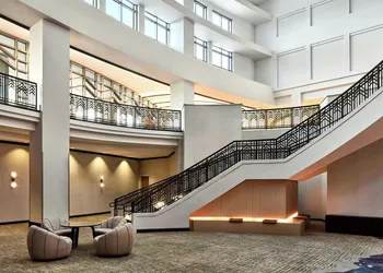 Renaissance® Phoenix Glendale Hotel & Conference Center hotel thumbnail 2