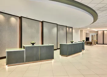 Renaissance® Phoenix Glendale Hotel & Conference Center hotel thumbnail 8