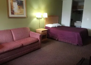 Centralia Inn hotel thumbnail 3