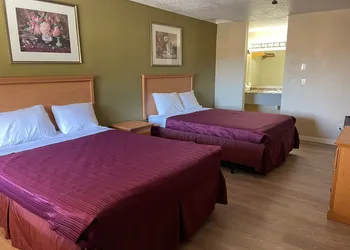 Centralia Inn hotel thumbnail 6