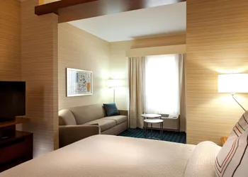 Fairfield Inn & Suites by Marriott Lethbridge hotel thumbnail 6