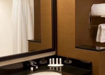 Fairfield Inn & Suites by Marriott Lethbridge hotel thumbnail 7