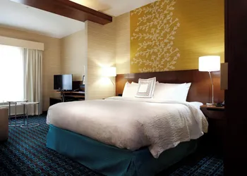 Fairfield Inn & Suites by Marriott Lethbridge hotel thumbnail 8