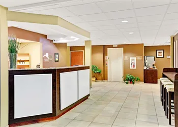 Microtel Inn & Suites by Wyndham Bryson City hotel thumbnail 3