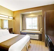 Microtel Inn & Suites by Wyndham Bryson City hotel detail image 5