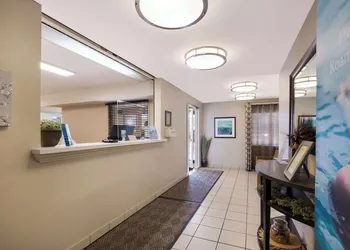 Sonesta Simply Suites St Louis Earth City hotel thumbnail 2
