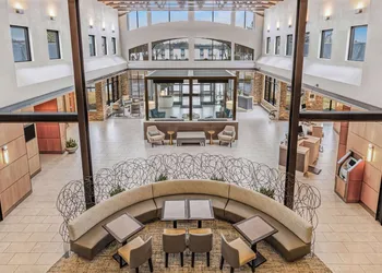 Embassy Suites by Hilton Detroit Metro Airport hotel thumbnail 5