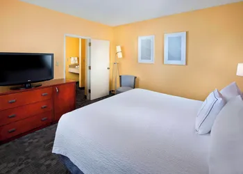 Courtyard by Marriott Miami Airport West/Doral hotel thumbnail 8
