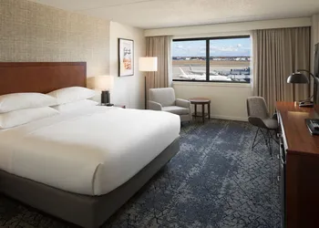 Sheraton Hartford Hotel at Bradley Airport hotel thumbnail 5