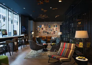 Renaissance Montreal Downtown Hotel hotel thumbnail 4