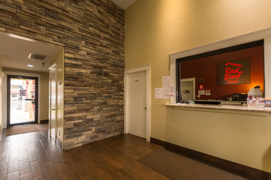Red Roof Inn Oklahoma Airport – I-40 W/Fairgrounds hotel detail image 2