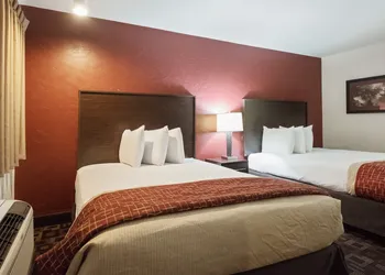 Red Roof Inn Oklahoma Airport – I-40 W/Fairgrounds hotel thumbnail 6