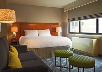 Courtyard by Marriott New York City Manhattan Fifth Avenue hotel thumbnail 3