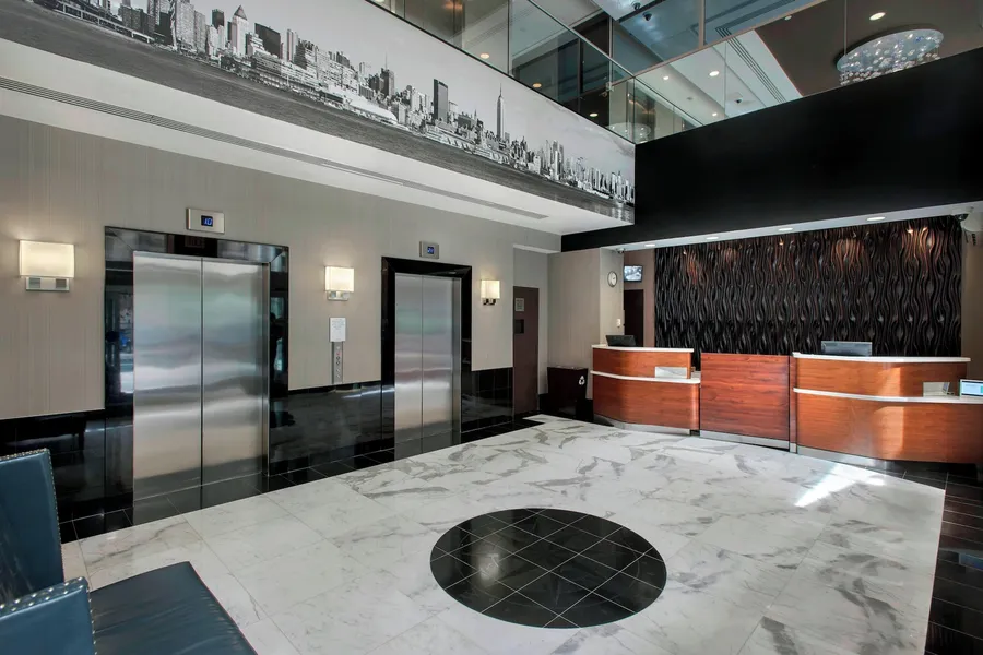 Courtyard by Marriott New York City Manhattan Fifth Avenue hotel detail image 2