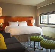 Courtyard by Marriott New York City Manhattan Fifth Avenue hotel detail image 3