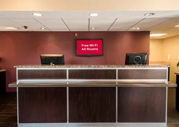 Red Roof Inn Rockford East – Casino District hotel thumbnail 6