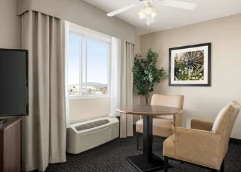 Baymont by Wyndham Rawlins hotel thumbnail 3