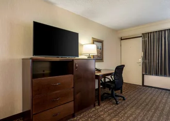 Best Western Inn of the Ozarks hotel thumbnail 8