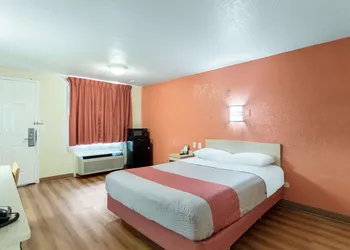 Motel 6 Newport News, VA hotel thumbnail 6