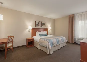 Candlewood Suites Houston I-10 East by IHG hotel thumbnail 6