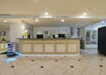Hilton Garden Inn San Diego Del Mar hotel thumbnail 8