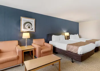 Quality Inn & Suites Denver Airport - Gateway Park hotel thumbnail 8