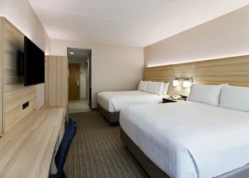 Holiday Inn Express Hotel & Suites Tavares - Leesburg by IHG hotel thumbnail 4