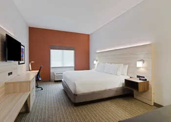 Holiday Inn Express Hotel & Suites Tavares - Leesburg by IHG hotel thumbnail 5