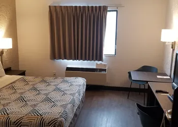 Motel 6 Elk Grove Village, IL - O'Hare hotel thumbnail 4