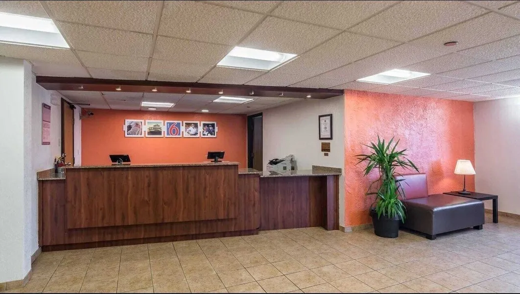 Motel 6 Elk Grove Village, IL - O'Hare hotel detail image 2