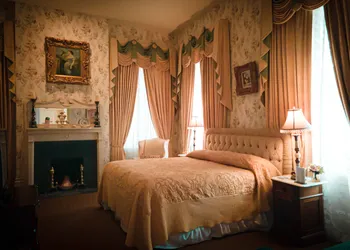 The Guest House Historic Mansion hotel thumbnail 6