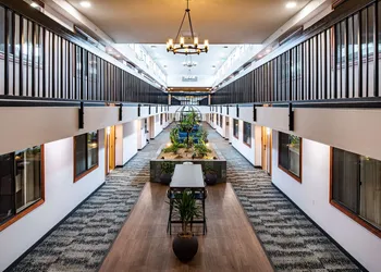 Best Western Vista Inn At The Airport hotel thumbnail 3