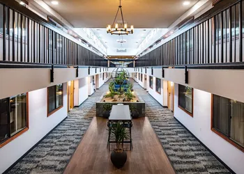 Best Western Vista Inn At The Airport hotel thumbnail 3