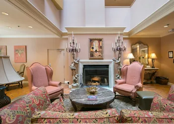 Spindrift Inn hotel thumbnail 3