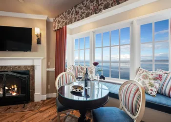 Spindrift Inn hotel thumbnail 8