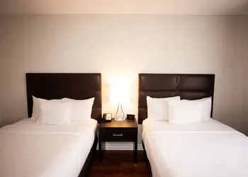 Hôtel Newstar Montréal hotel thumbnail 3