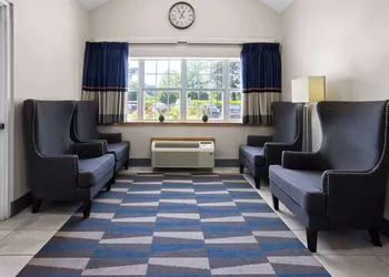Microtel Inn by Wyndham Raleigh Durham Airport hotel thumbnail 2