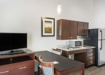 Hawthorn Extended Stay by Wyndham Midland hotel thumbnail 8