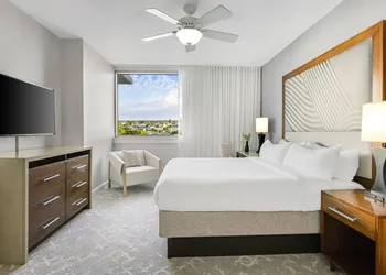 Marriott's Crystal Shores hotel thumbnail 8
