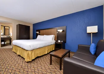 Holiday Inn Express Hunt Valley by IHG hotel thumbnail 6