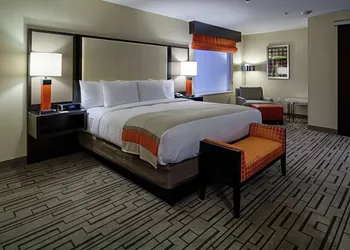 DoubleTree by Hilton Hotel Bristol, Connecticut hotel thumbnail 7