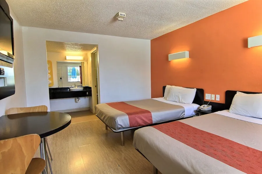 Motel 6 Austin, TX - North Central hotel detail image 6