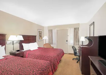 Days Inn by Wyndham Springfield/Phil.Intl Airport hotel thumbnail 6