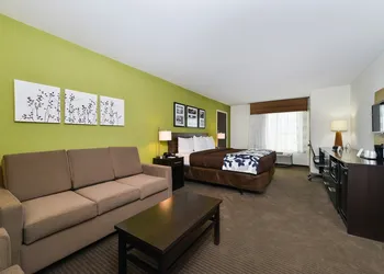 Sleep Inn & Suites Gulfport hotel thumbnail 6
