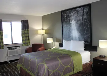 Super 8 by Wyndham Wyoming/Grand Rapids Area hotel thumbnail 2