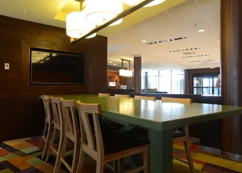 Fairfield Inn & Suites Bowling Green hotel thumbnail 3